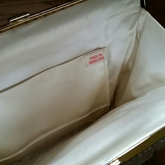 Vintage Beaded Purse with Metal Mother of Pearl Inlay Handle - Picture 5 of 8